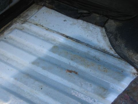 1995 Ford Bronco - The floor was soaked