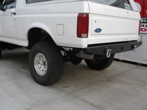 1996 Ford Bronco - In this pic you can see the sheetmetal that was trimed off.