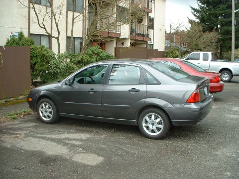 1999 Ford Crown Victoria - Rental Focus