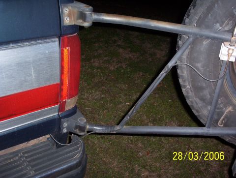 1991 Ford Bronco - The taillight and body style suggest a 1992 Ford Bronco, not a 1991 model.