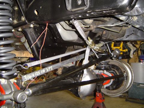 1989 Ford Bronco - Looking at the angle of the trac bar