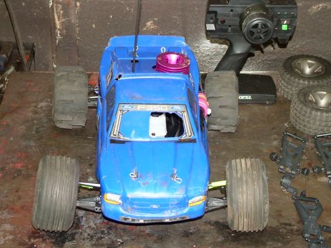 1994 Ford Bronco - This is a remote control truck, not a 1994 Ford Bronco.
