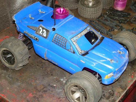 1994 Ford Bronco - This is a remote control truck body, not a 1994 Ford Bronco.