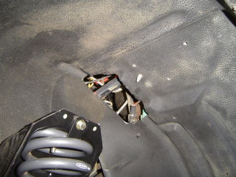 1989 Ford Bronco - Had to cut a hole in the wheelwell