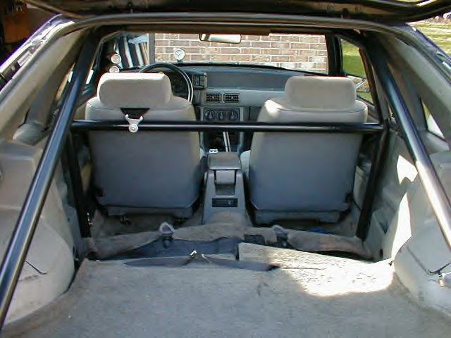 grey interior with a nice 6pt cauge!