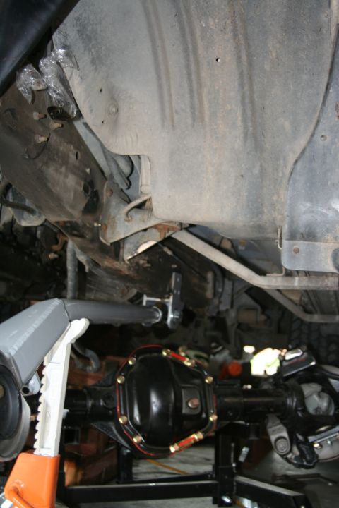 1992 Ford Bronco - looking down the arm - rear is up to frame