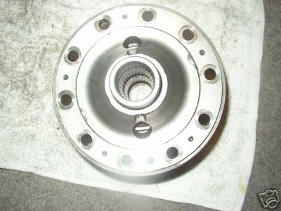 1972 Ford Ranchero - Detroit locker carrier, note no cross pin
