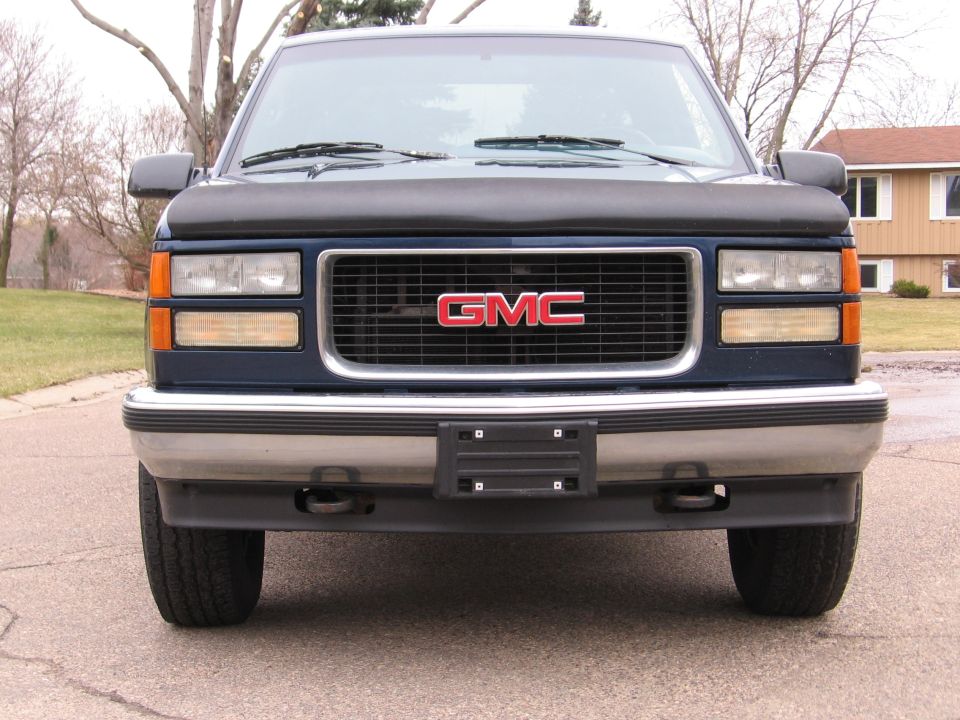 1995 GMC Sierra 1500 “Blue duece”