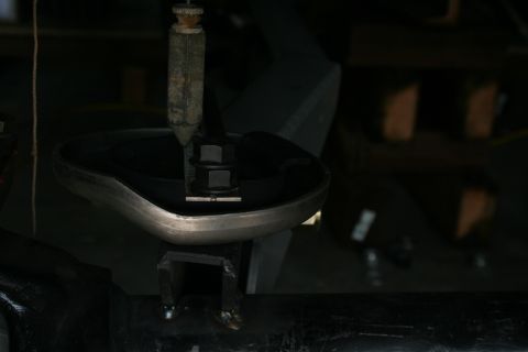 1992 Ford Bronco - front view of pass side - spring is in center, good thing