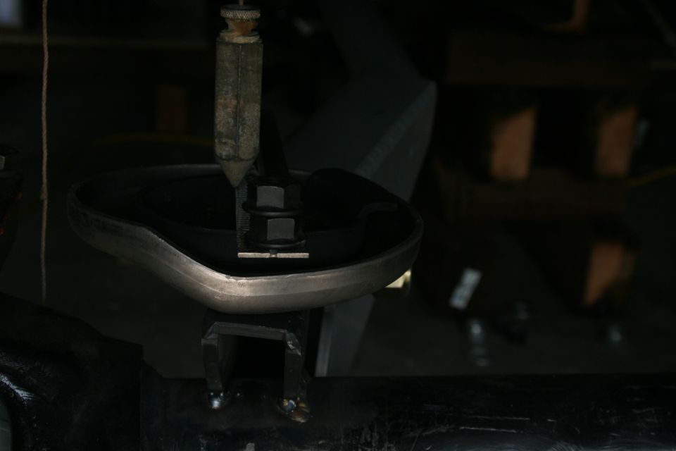 front view of pass side - spring is in center, good thing