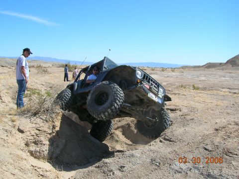 1985 Ford Bronco - pete 3 wheelin it.