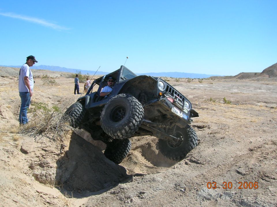 pete 3 wheelin it.