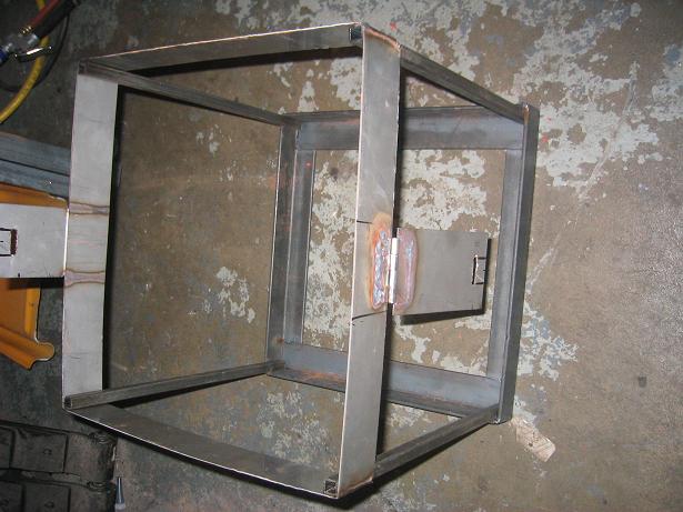 Metal jerry can rack frame with hinges