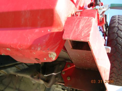 1985 Ford Bronco - lt qtr panel damage