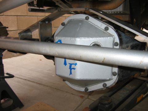 1997 Ford Ranger - This aftermarket differential cover has a custom blue 'F' graphic applied.