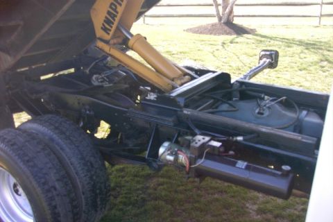 1996 Mercury Grand Marquis - Chassis rear, RH shot