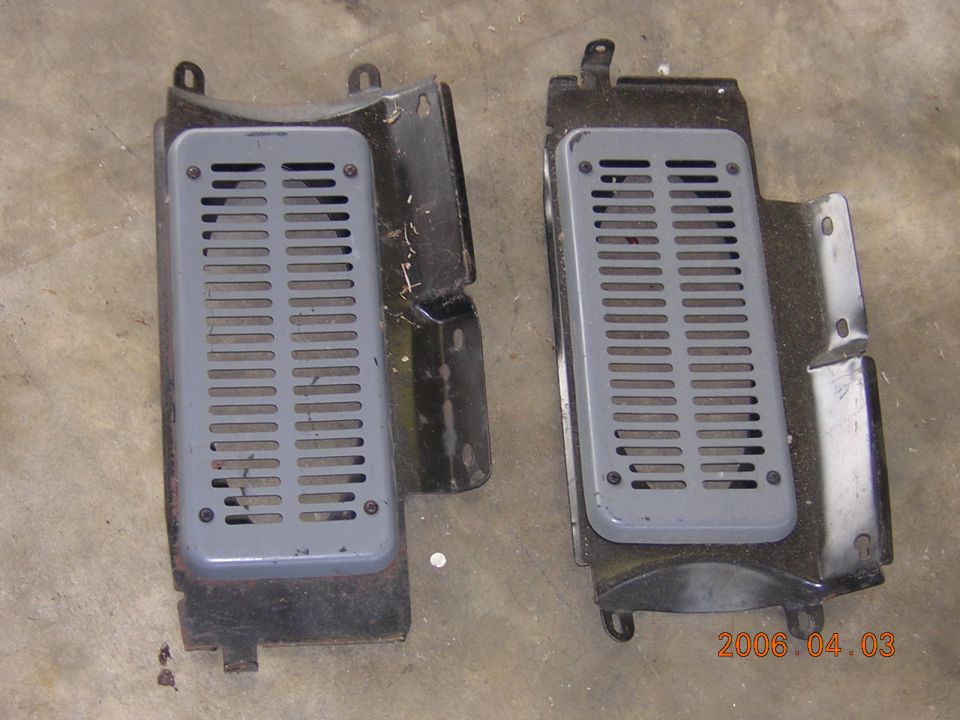 pair of rear speaker brackets and covers
