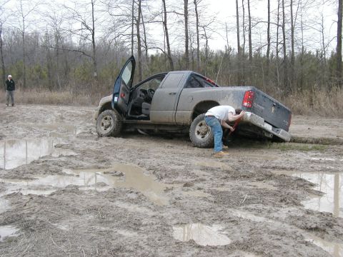 2004 Dodge 2500 - stuck in back ditch