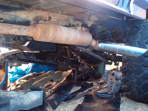 1994 Ford Bronco - The only thing holding the body on now is gravity.