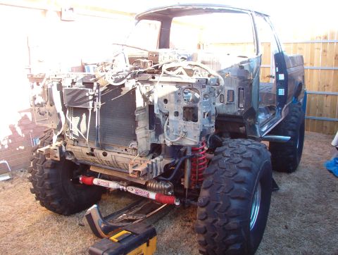 1994 Ford Bronco - I've decided to leave the core support in place.