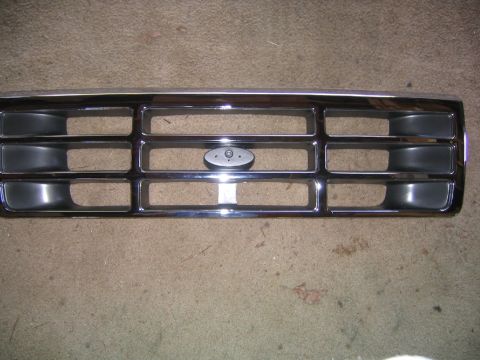 1992 Ford F-150 - New chrome and argent grille