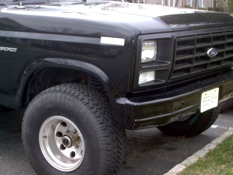 1982 Ford Bronco - New clear lenses
