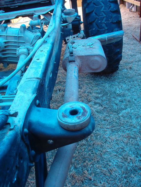 1994 Ford Bronco - Muffler placement is the reason there's no e-brake. Also, it should have been hung off the frame instead of the body.