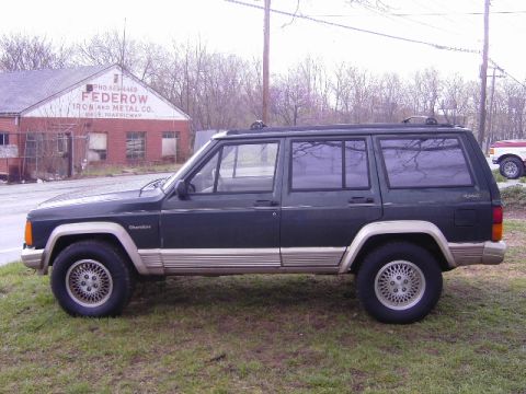 1993 Jeep Cherokee photo