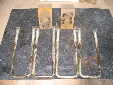 2001 Chevrolet Silverado 1500 - Blocks and ubolts