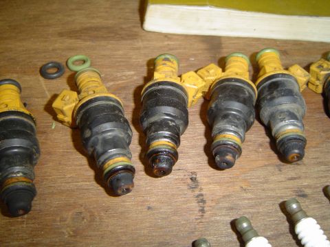 1989 Ford Bronco - Injectors look dirty