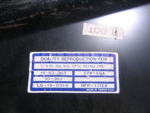 1978 Ford Bronco - A sticker indicates a quality reproduction part for 1973-1979 Ford trucks and Broncos.
