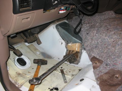 1995 Ford Bronco - getting that dang stock cover off. what glue Ford used only God knows.