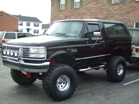 1995 Ford Bronco photo