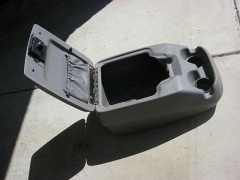 1987 Ford Bronco - $10.00 score at "pull a part" for Dave C
