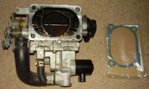 1993 Ford Probe - KLDE Throttle body and New Gasket, rear view