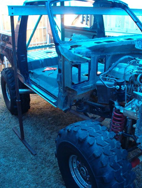 1983 Ford Bronco - It was easy to build, lightweight, & sturdy.