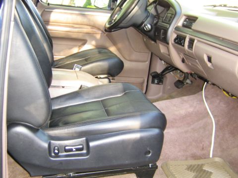 1995 Ford Bronco - these chairs actually make me sit up higher, much higher than the old....