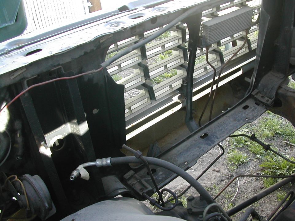 Front grille and radiator support assembly