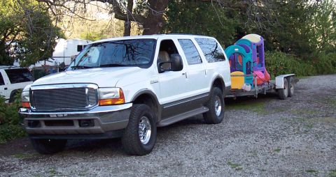 2000 Ford Excursion photo