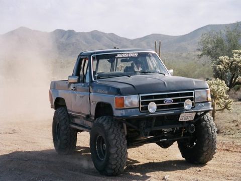 1989 Ford Bronco - peeling out