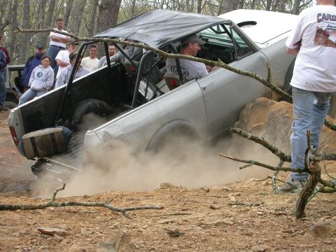 1990 Ford Bronco - Scout putting on a show