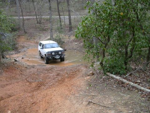 1990 Ford Bronco - Juice in the creek