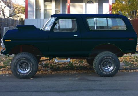 1978 Ford Bronco - This lifted 1978 Ford Bronco features a prominent hood scoop and BFGoodrich Mud-Terrain tires.