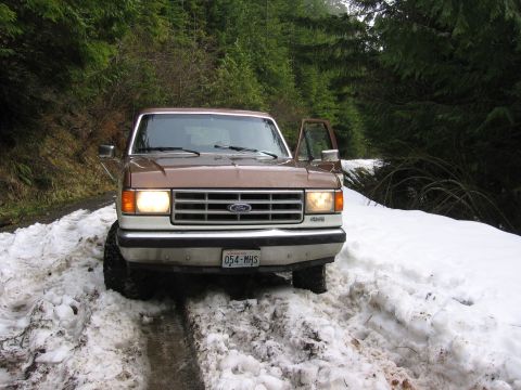 1987 Ford Bronco - Thinkin this is about it for the day, snow sucks !