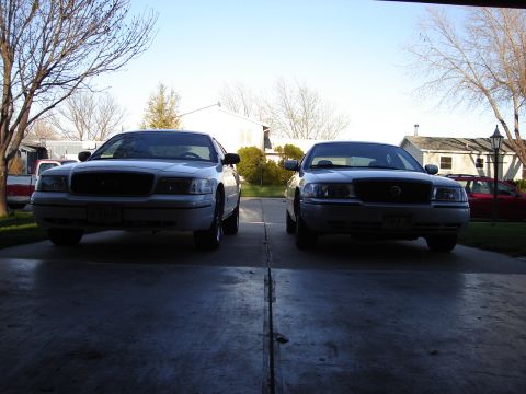 2000 Ford Crown Victoria photo