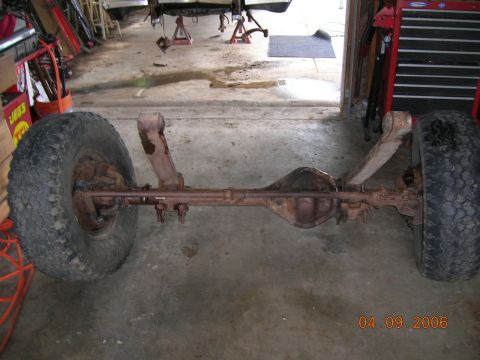 1985 Ford Bronco - axle removed from donor.