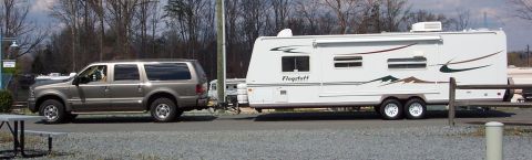 2005 Ford Excursion photo