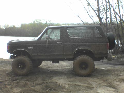 stuck! - 1991 Ford Bronco