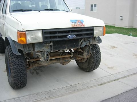 1987 Ford Bronco - I might just have less grill than keith L