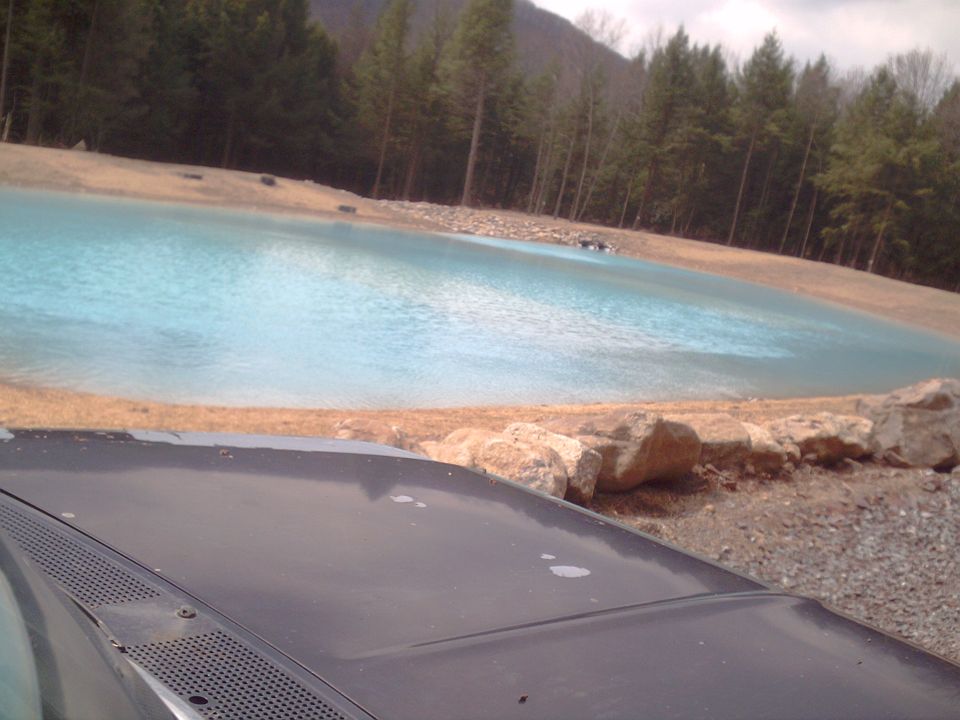 Ever seen blue water like this out in the middle of the mountains?? For a minute I though we were in the Florida Keys...